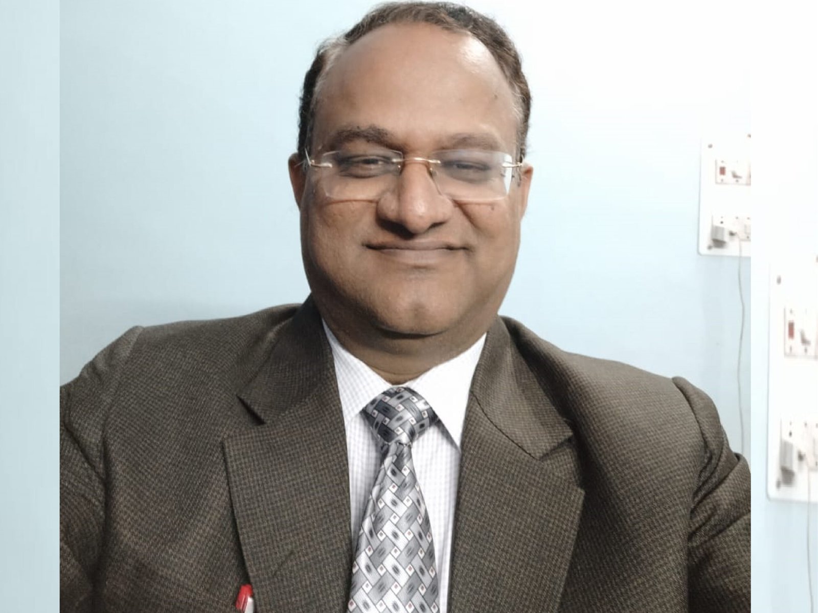 Dr. Deepak Kulshrestha